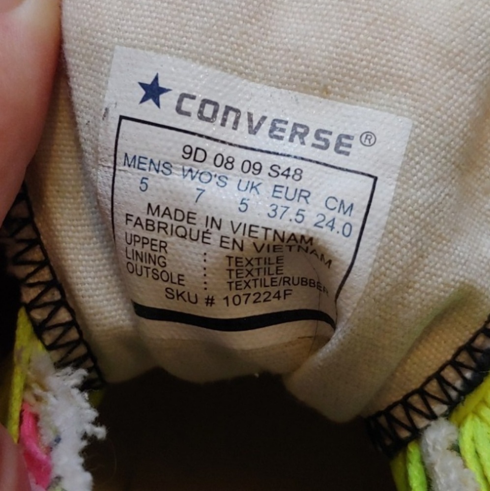 Converse - Picture 4 of 5